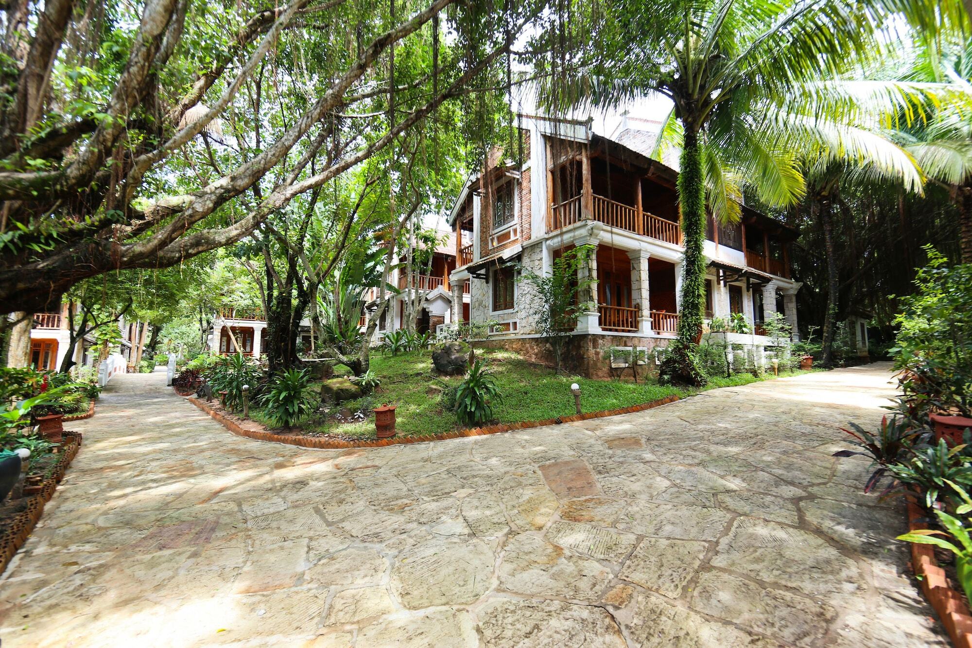 Ancient Village Phu Quoc Resort Esterno foto